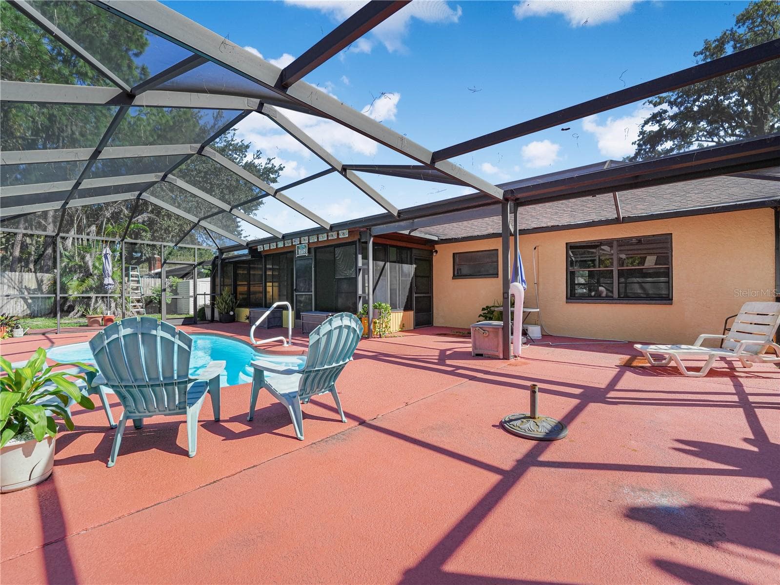 Patio - 812 SANDALWOOD DR, PLANT CITY
