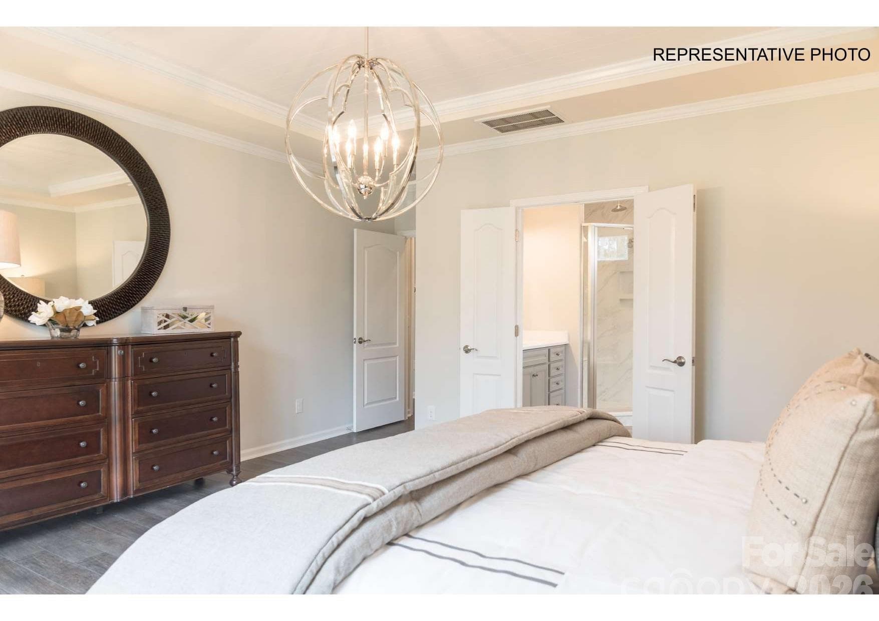 Luxurious main-level primary suite - 7689 Pedigree Circle, Lancaster
