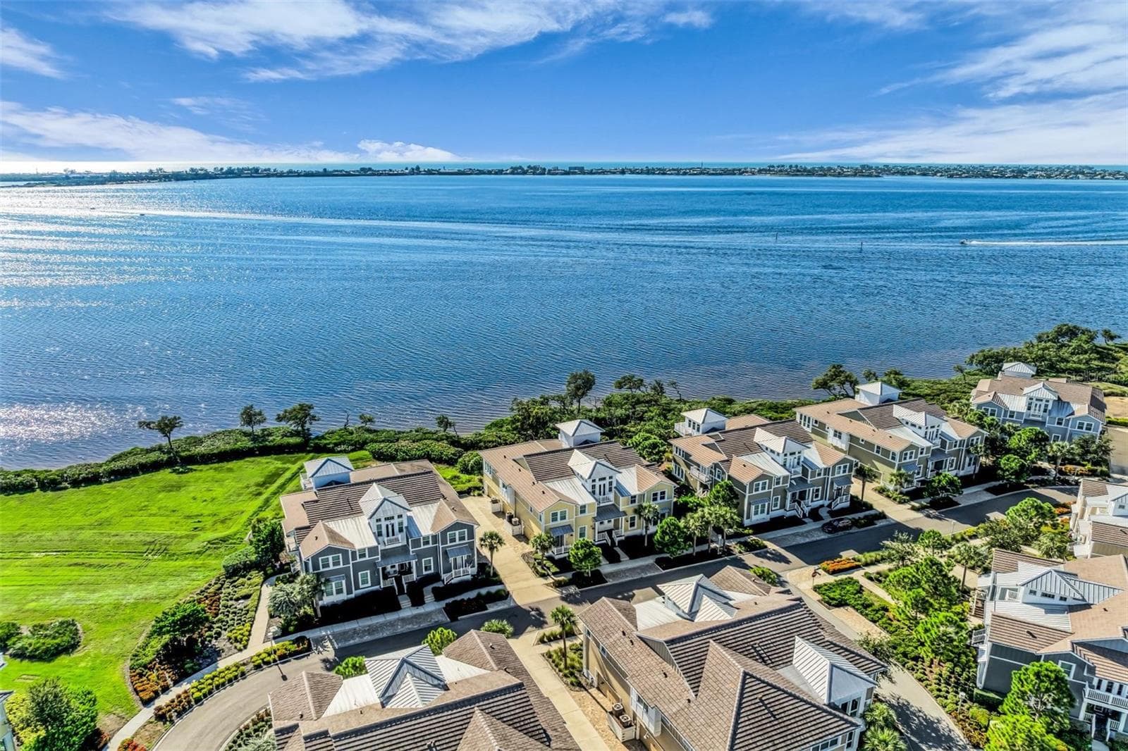 Condominium at 280 SAINT LUCIA DR #202, BRADENTON, photo 4 of 100