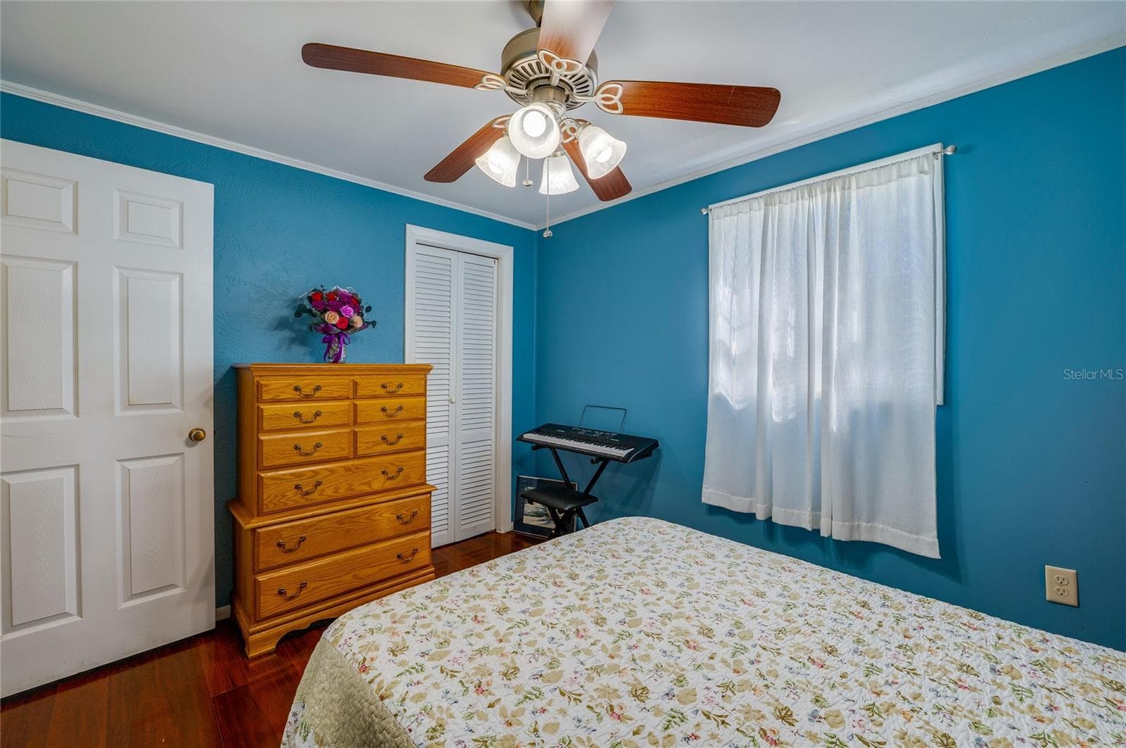 Guest bedroom - 300 ALICE ST, EDGEWATER