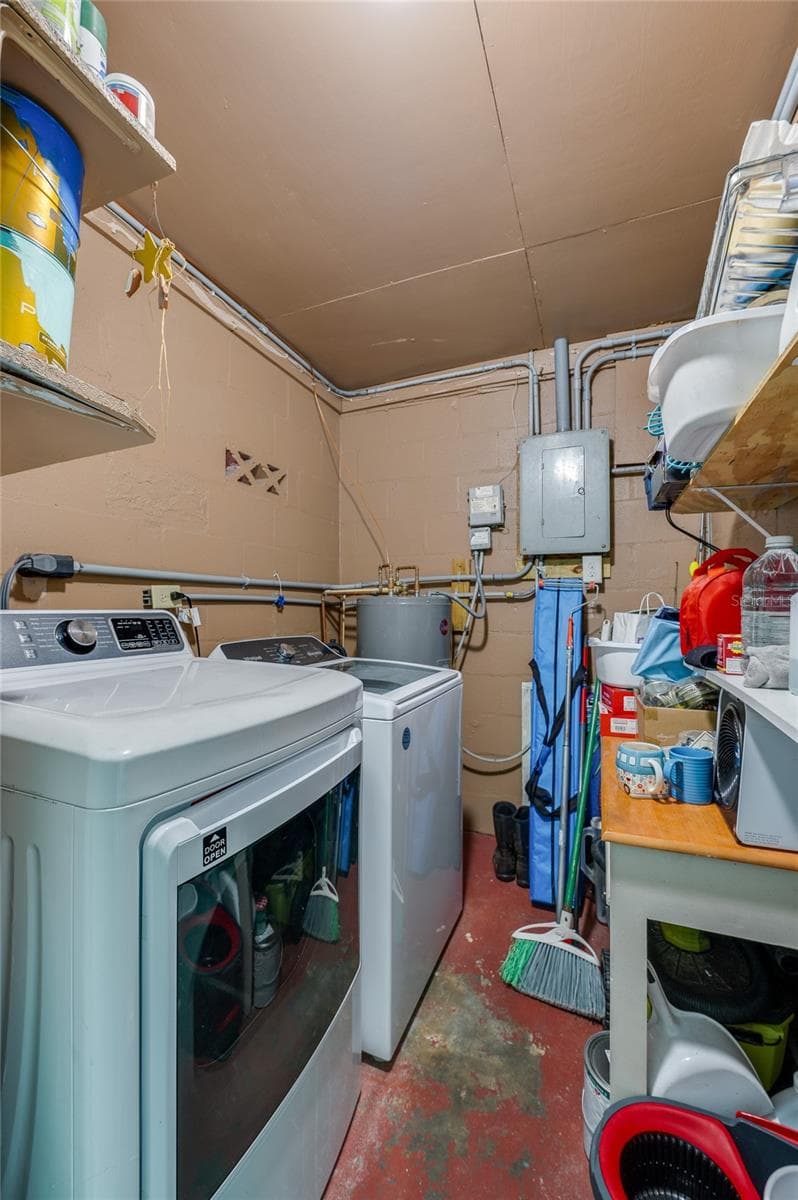 Laundry room - 300 ALICE ST, EDGEWATER
