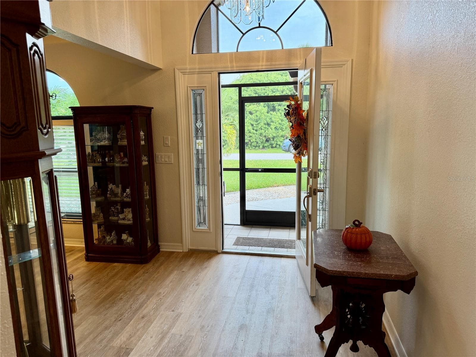 Looking toward the front door - 23411 MULLINS AVE, PORT CHARLOTTE