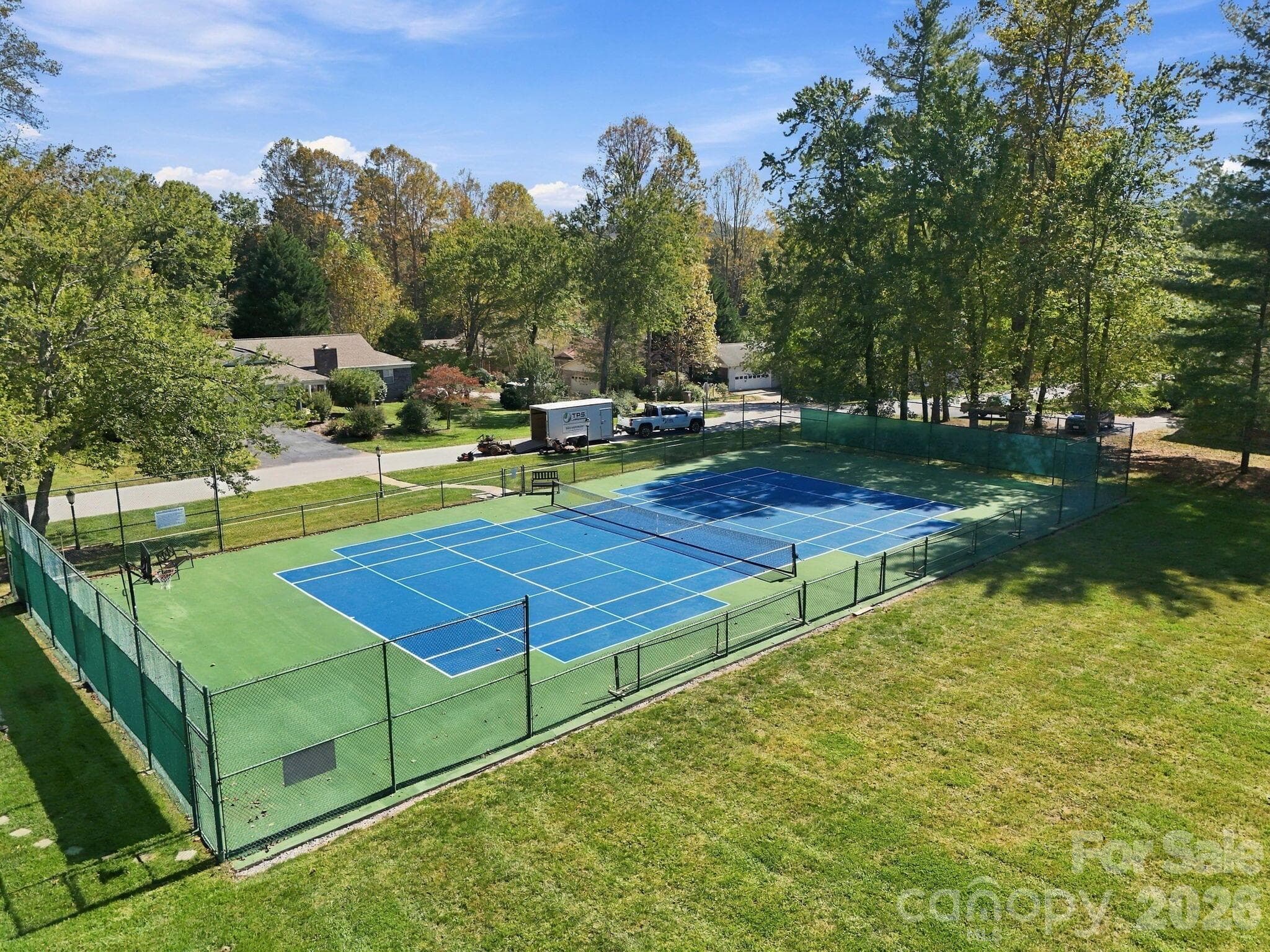 Single Family Residence at 6 Pebble Beach Court, Etowah, photo 37 of 38