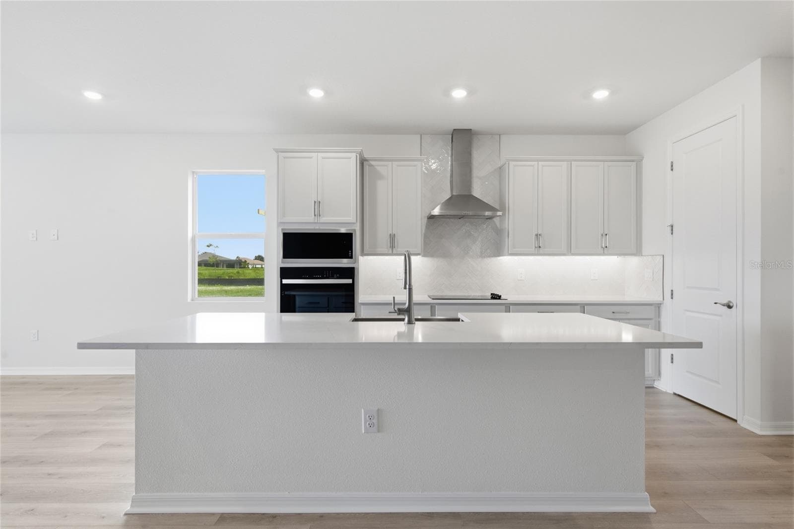 Single Family Residence at 16927 SQUIRREL BRANCH LN, ALVA, photo 15 of 68
