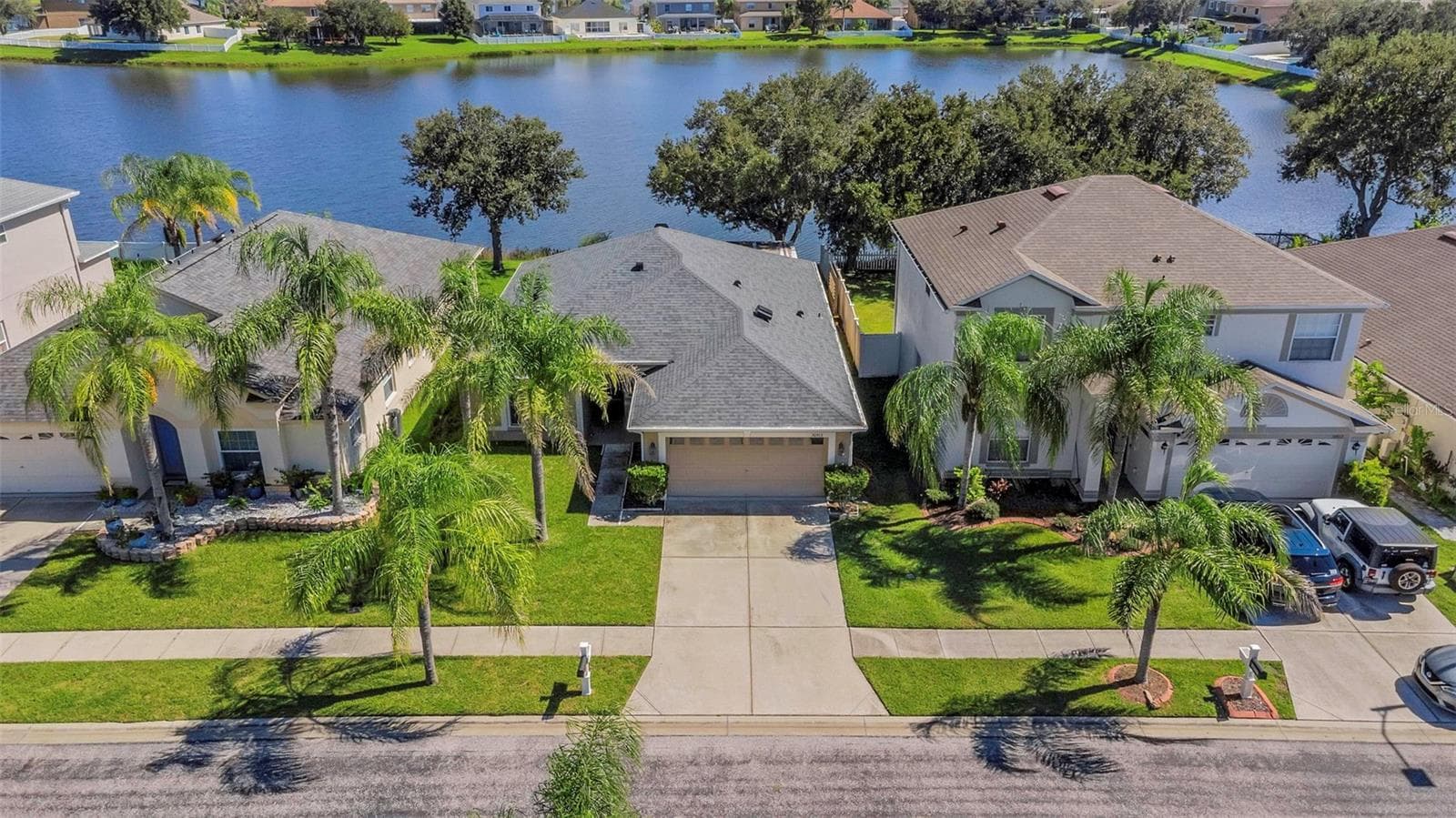 Single Family Residence at 30913 BRIDGEGATE DR, WESLEY CHAPEL, photo 2 of 77