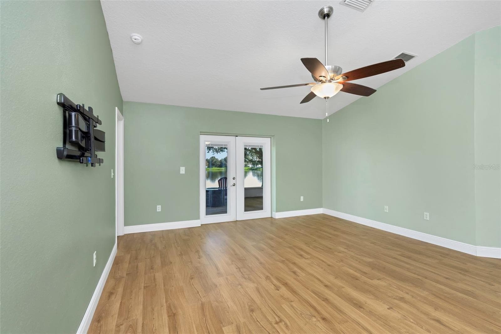 Single Family Residence at 30913 BRIDGEGATE DR, WESLEY CHAPEL, photo 12 of 77