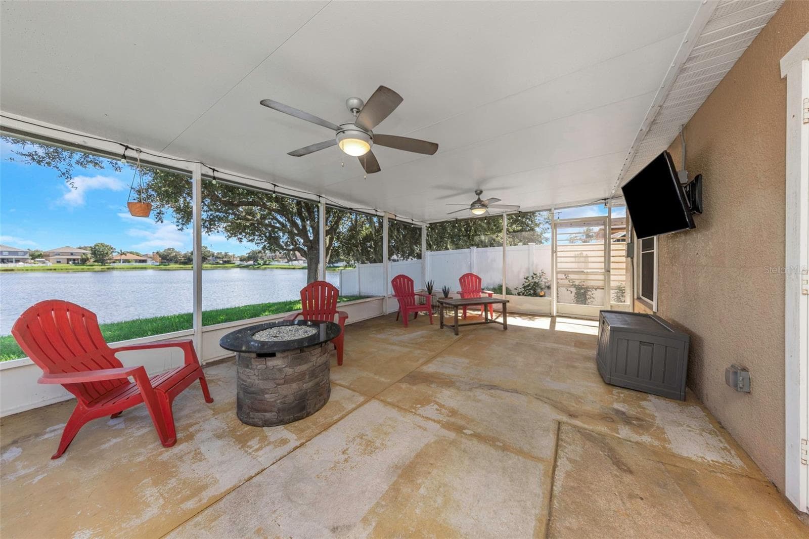 Single Family Residence at 30913 BRIDGEGATE DR, WESLEY CHAPEL, photo 13 of 77
