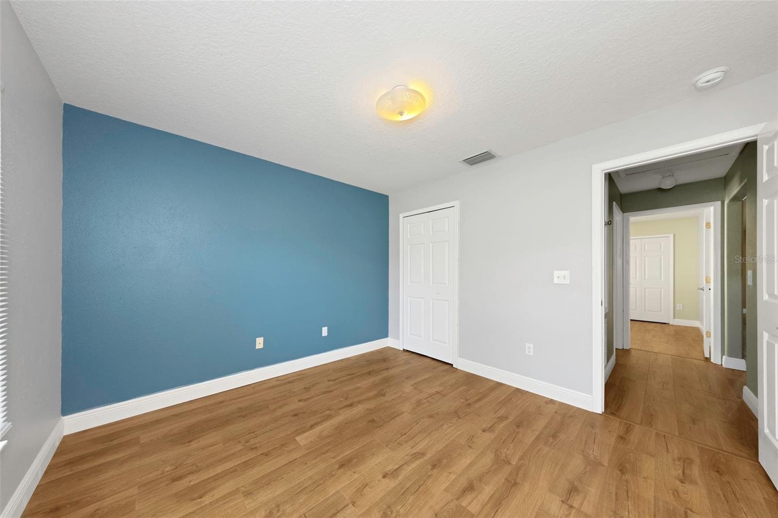 Single Family Residence at 30913 BRIDGEGATE DR, WESLEY CHAPEL, photo 37 of 77