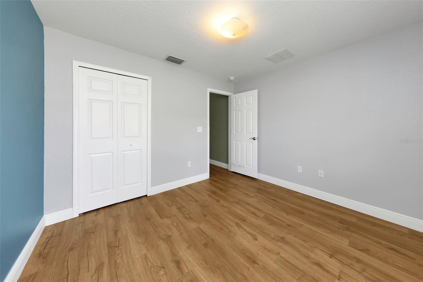 Single Family Residence at 30913 BRIDGEGATE DR, WESLEY CHAPEL, photo 38 of 77