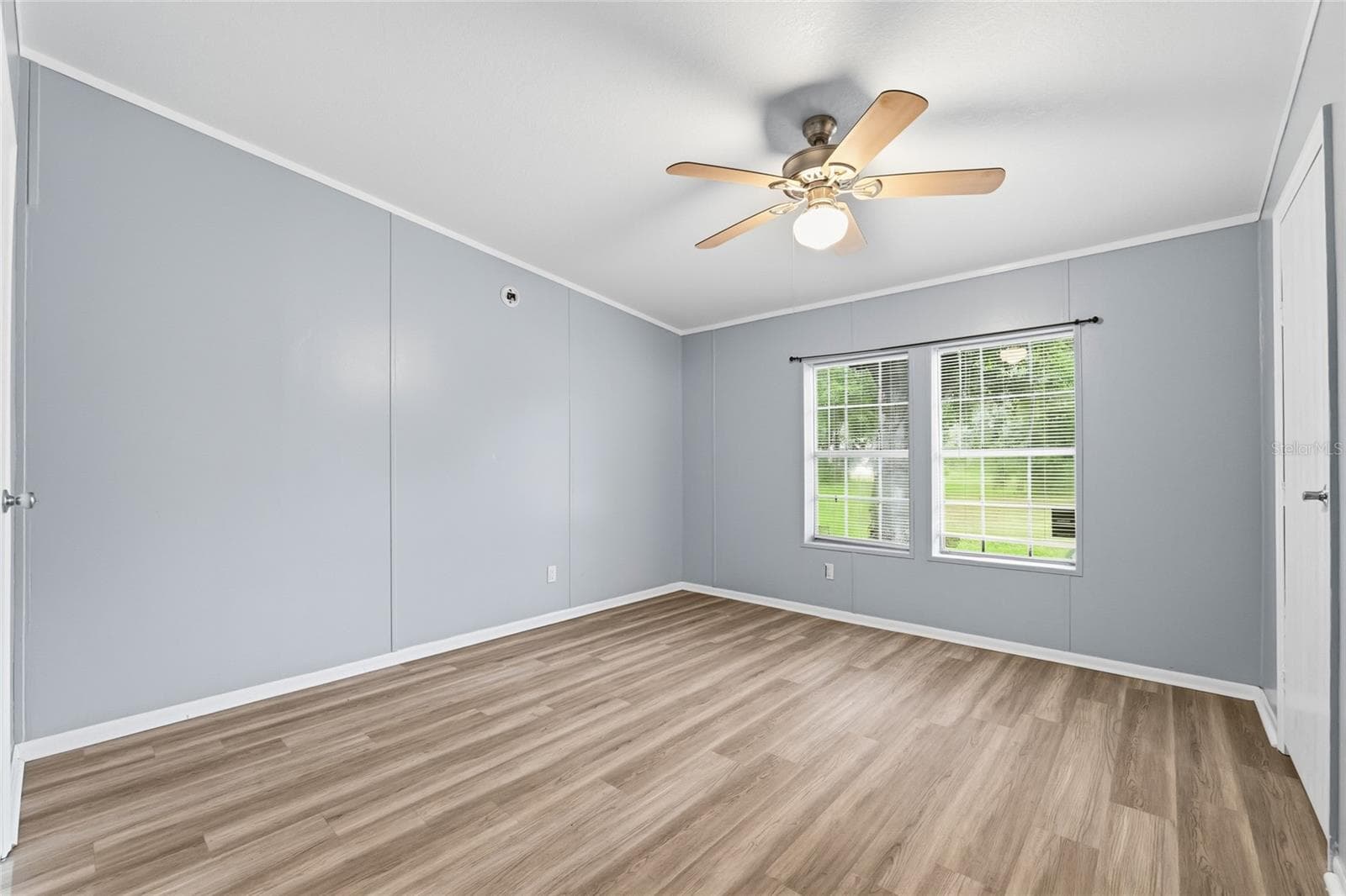 Manufactured Home at 12319 MEMORIAL HWY, TAMPA, photo 10 of 43