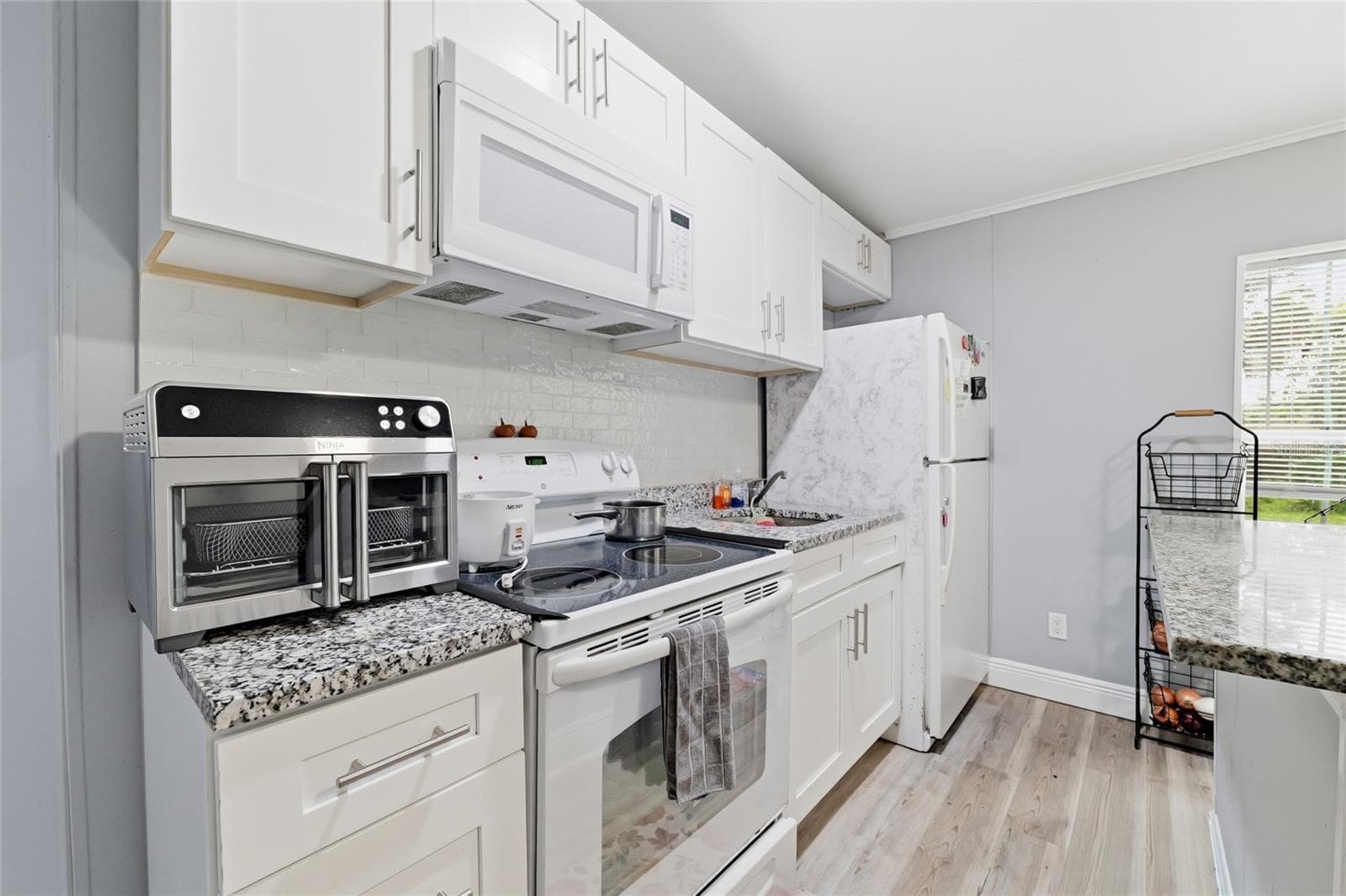 Manufactured Home at 12319 MEMORIAL HWY, TAMPA, photo 17 of 43