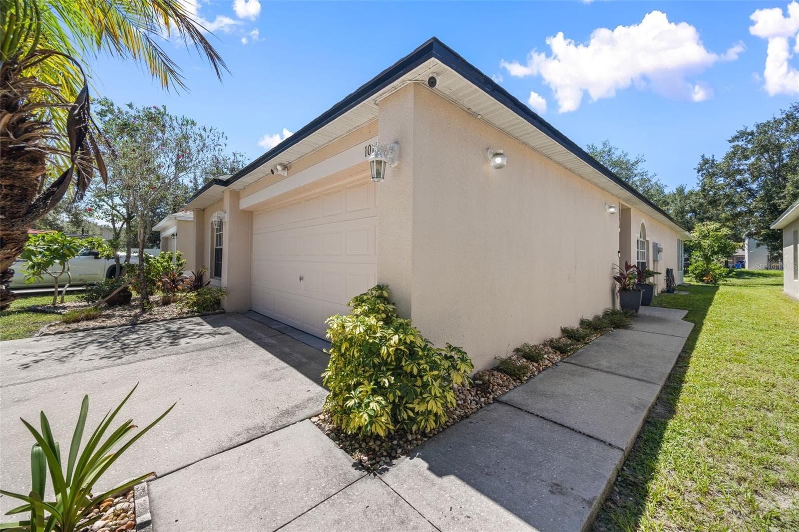 Single Family Residence at 1012 BRENTON LEAF DR, RUSKIN, photo 4 of 34