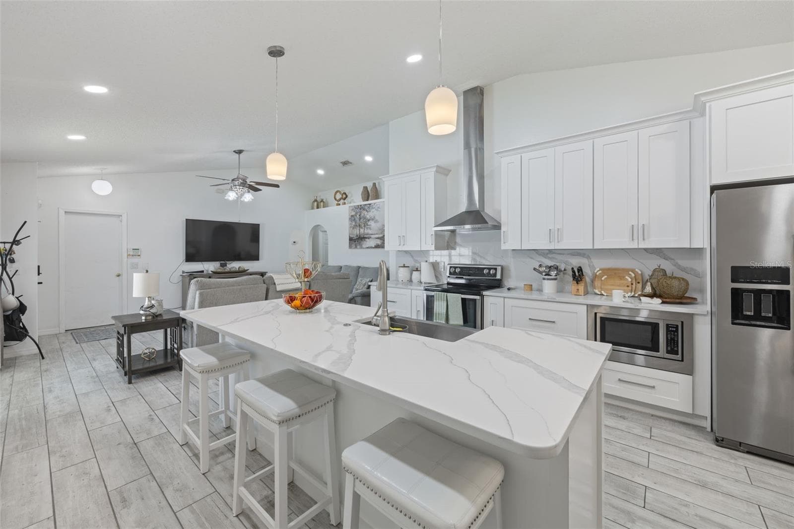 Single Family Residence at 1012 BRENTON LEAF DR, RUSKIN, photo 11 of 34