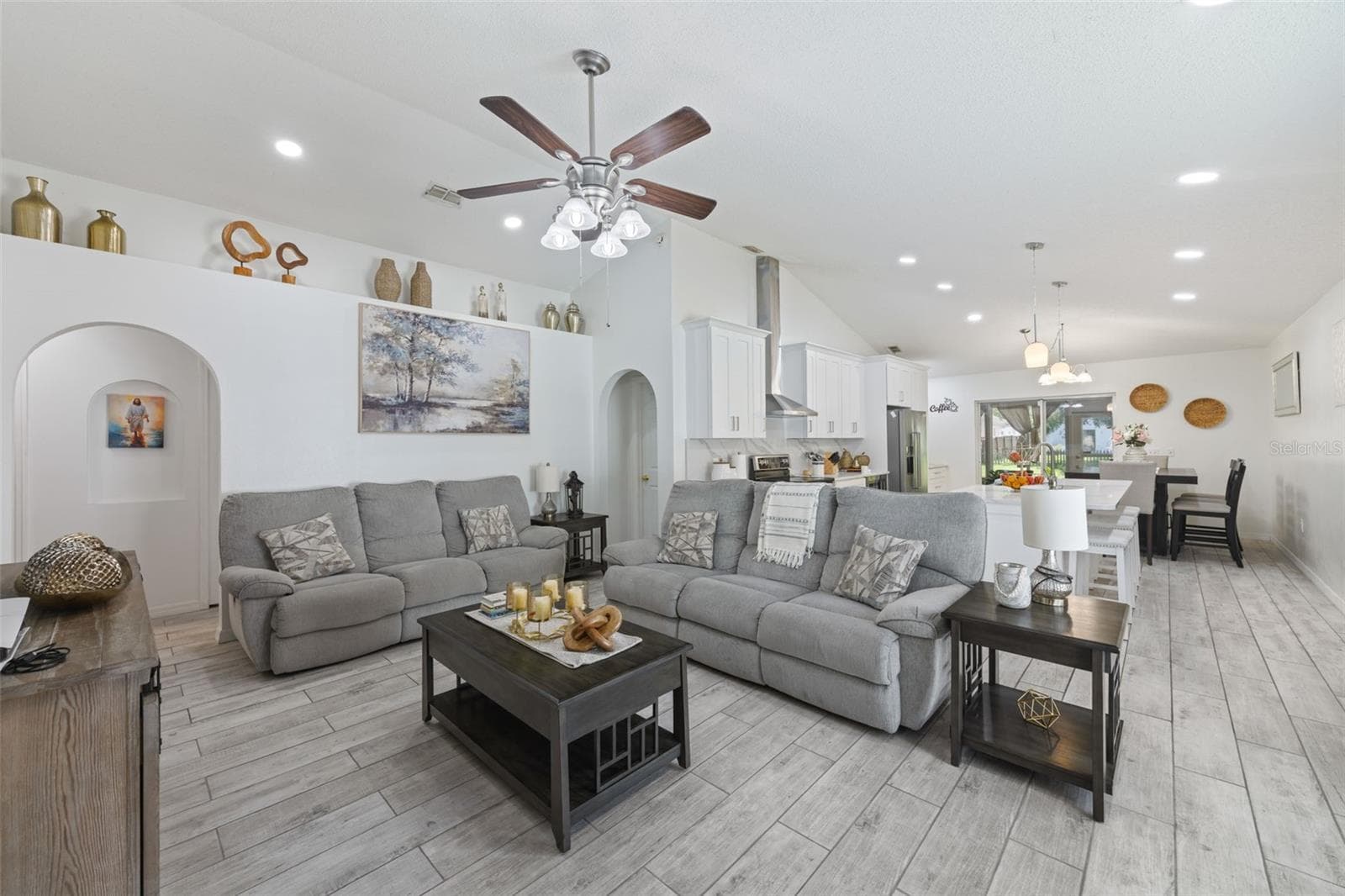 Single Family Residence at 1012 BRENTON LEAF DR, RUSKIN, photo 14 of 34