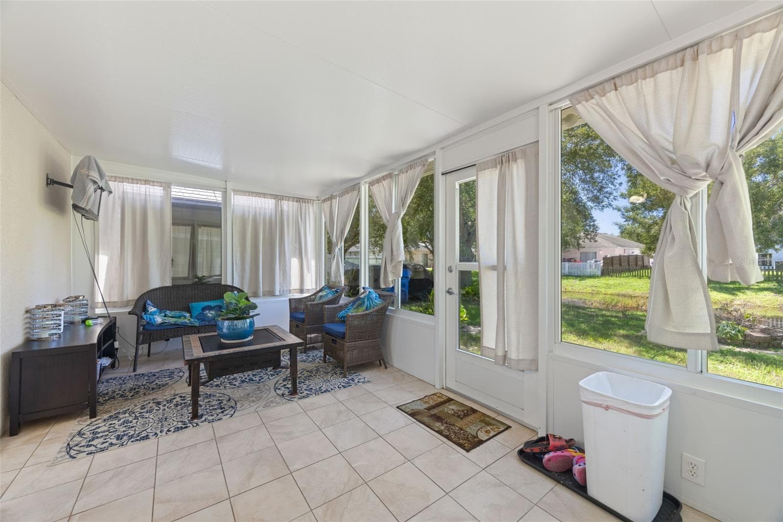 Single Family Residence at 1012 BRENTON LEAF DR, RUSKIN, photo 27 of 34