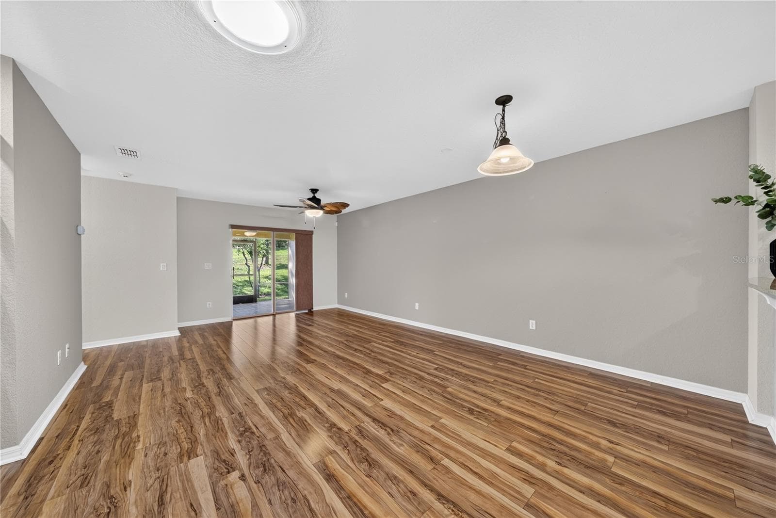 Villa at 21630 BELGIAN CT, MOUNT DORA, photo 6 of 40