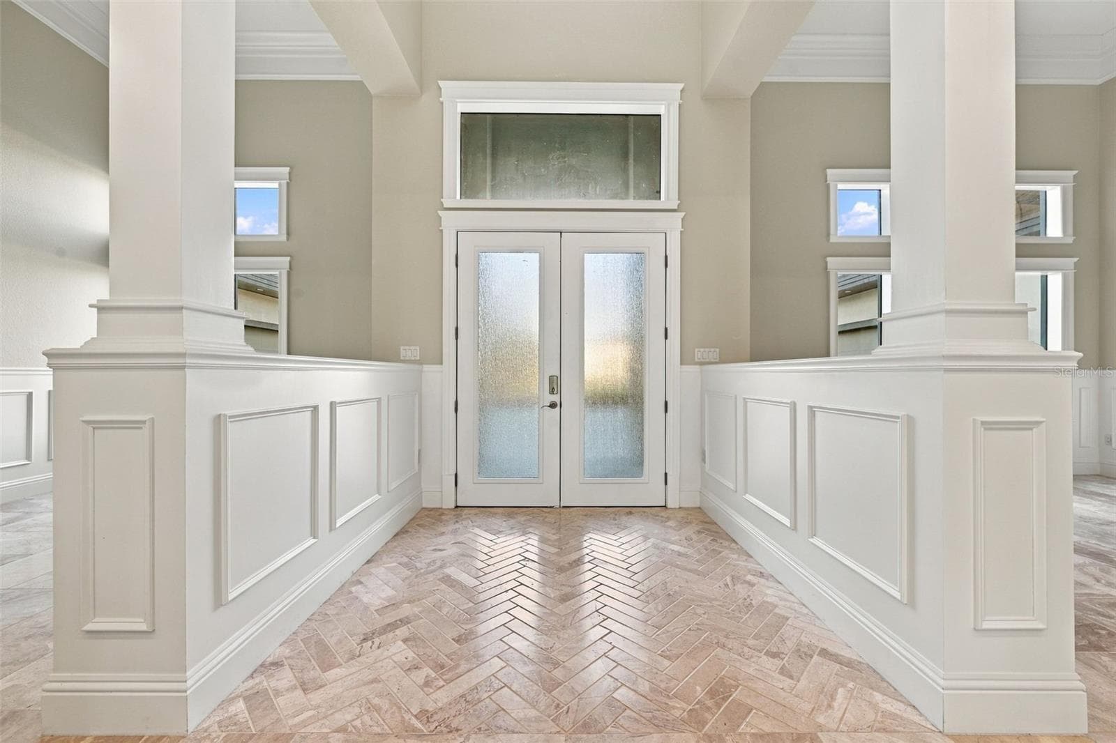 Single Family Residence at 12820 SERONERA VALLEY CT, SPRING HILL, photo 9 of 100