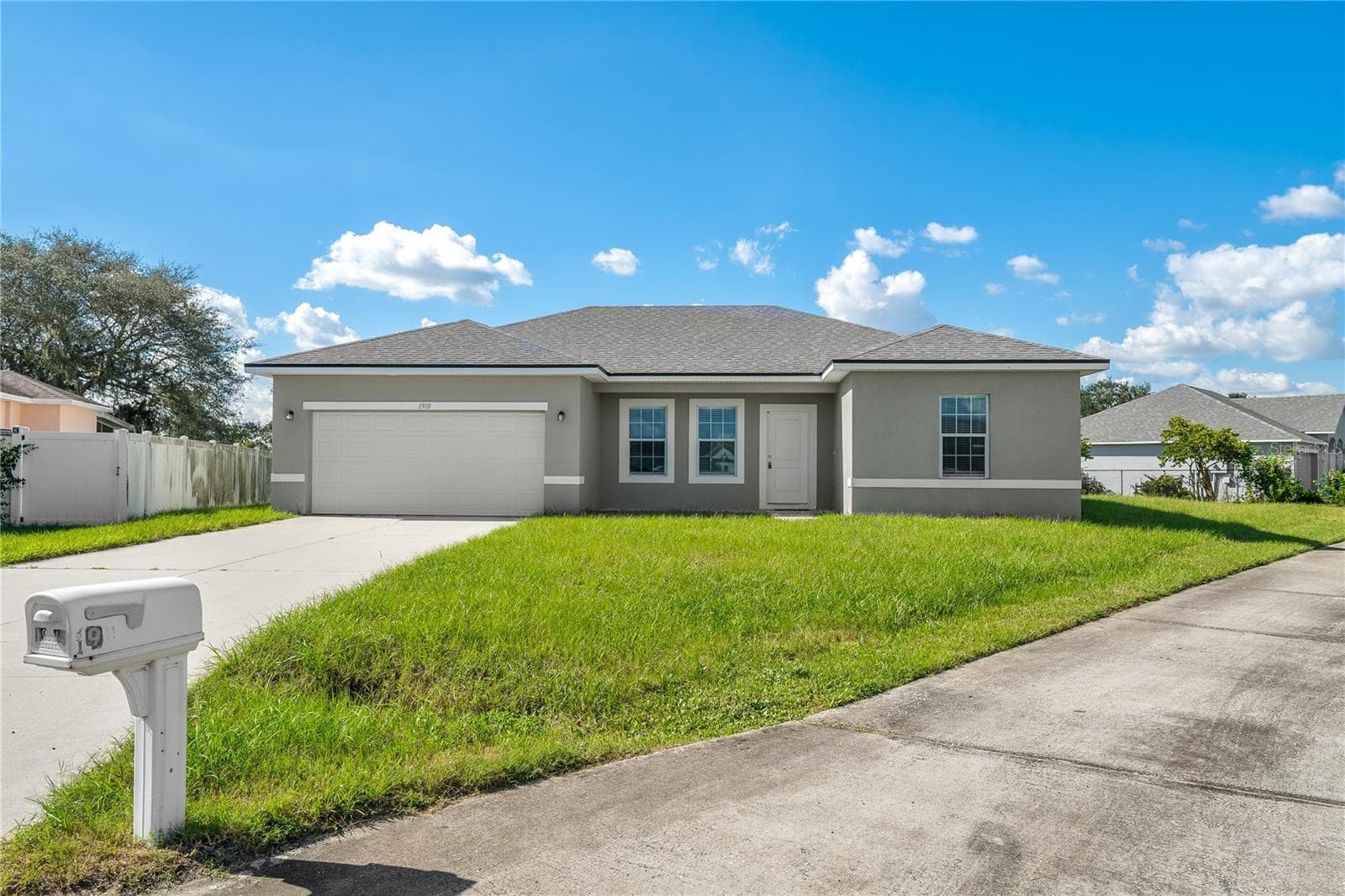Single Family Residence at 1910 LAKEVIEW LN, POINCIANA, photo 2 of 35