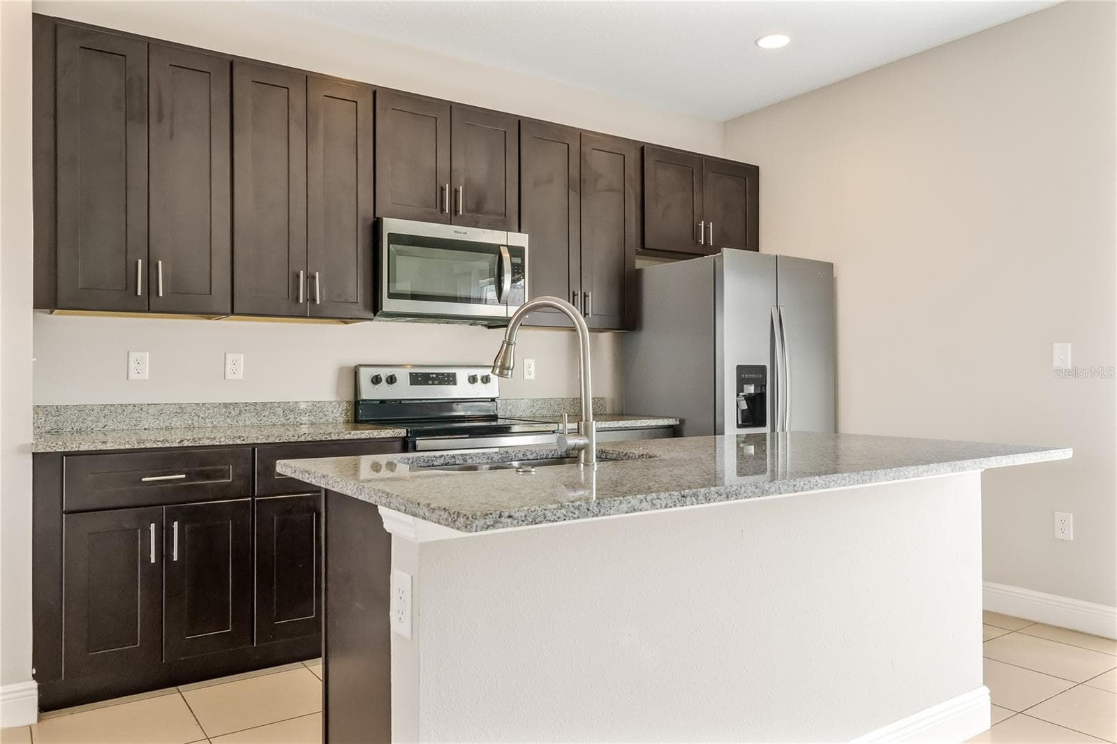 Single Family Residence at 1910 LAKEVIEW LN, POINCIANA, photo 10 of 35