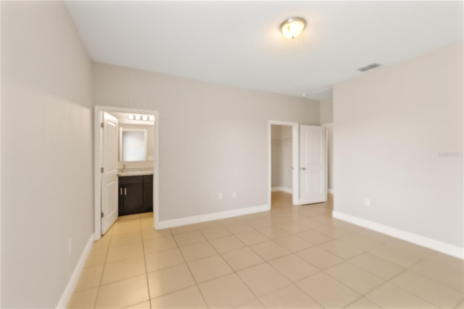 Single Family Residence at 1910 LAKEVIEW LN, POINCIANA, photo 15 of 35