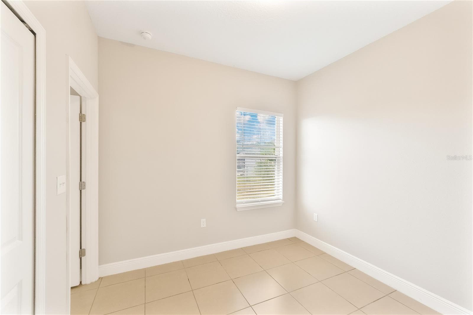 Single Family Residence at 1910 LAKEVIEW LN, POINCIANA, photo 27 of 35