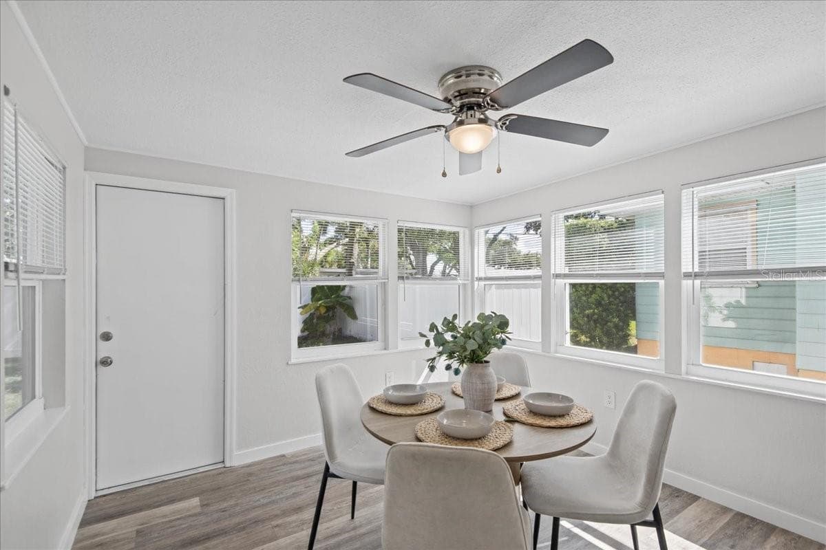 Single Family Residence at 2818 UPTON ST S, GULFPORT, photo 11 of 25