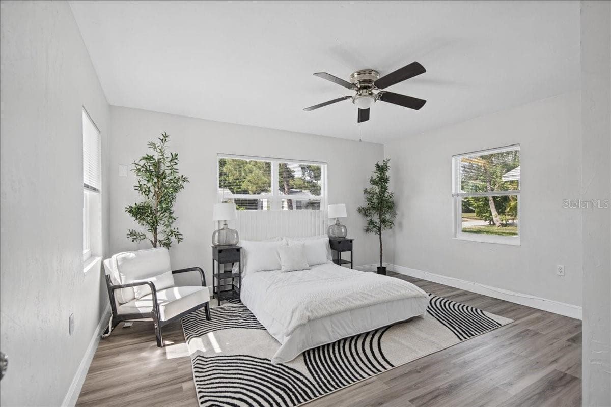 Single Family Residence at 2818 UPTON ST S, GULFPORT, photo 14 of 25