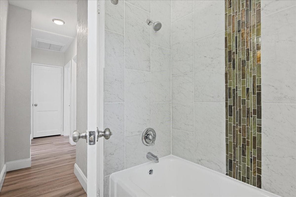 Single Family Residence at 2818 UPTON ST S, GULFPORT, photo 17 of 25