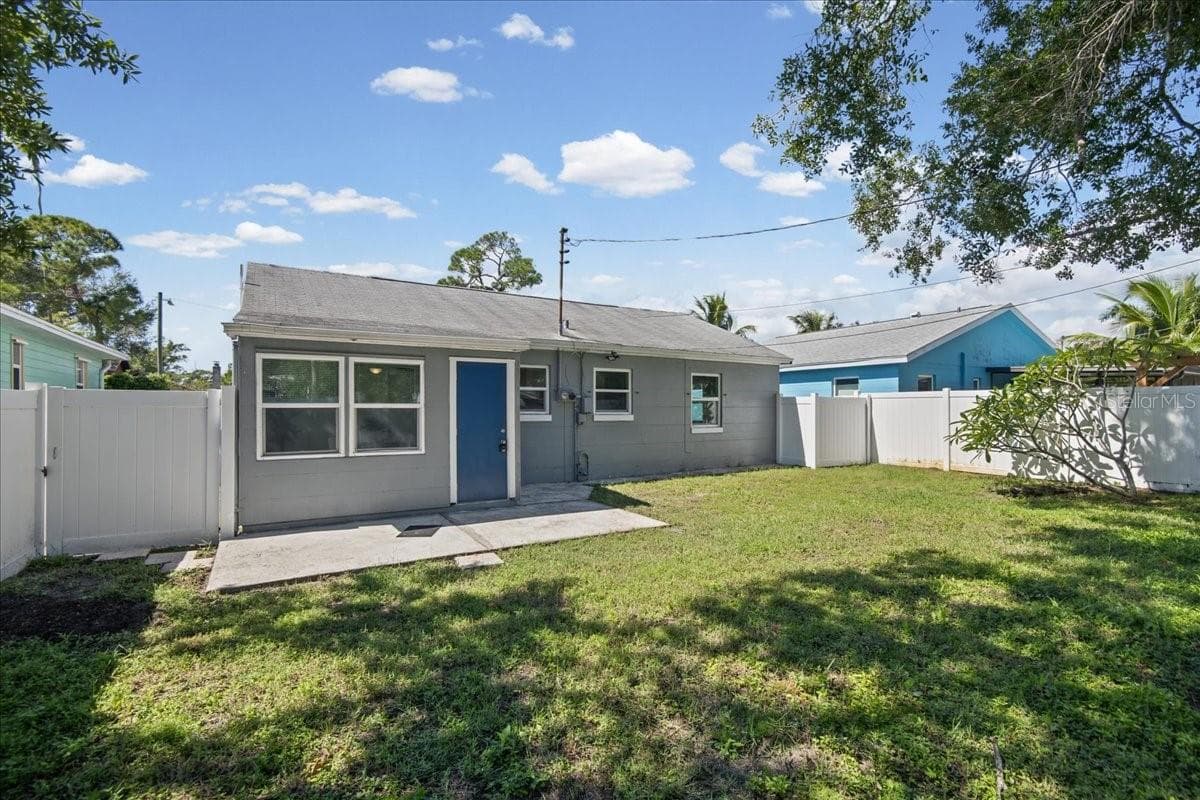 Single Family Residence at 2818 UPTON ST S, GULFPORT, photo 22 of 25