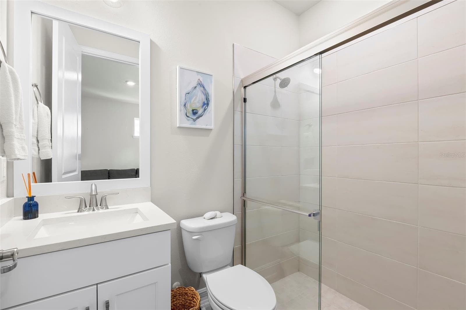 First Floor Full Bath - 206 S TAMPANIA AVE #6, TAMPA