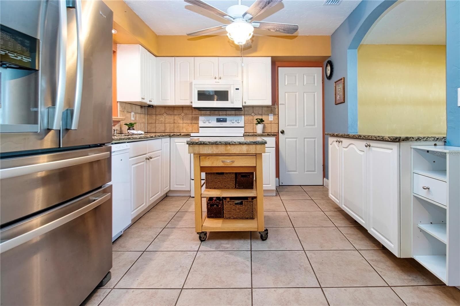Single Family Residence at 5745 SAVANNAH DR, SARASOTA, photo 12 of 53