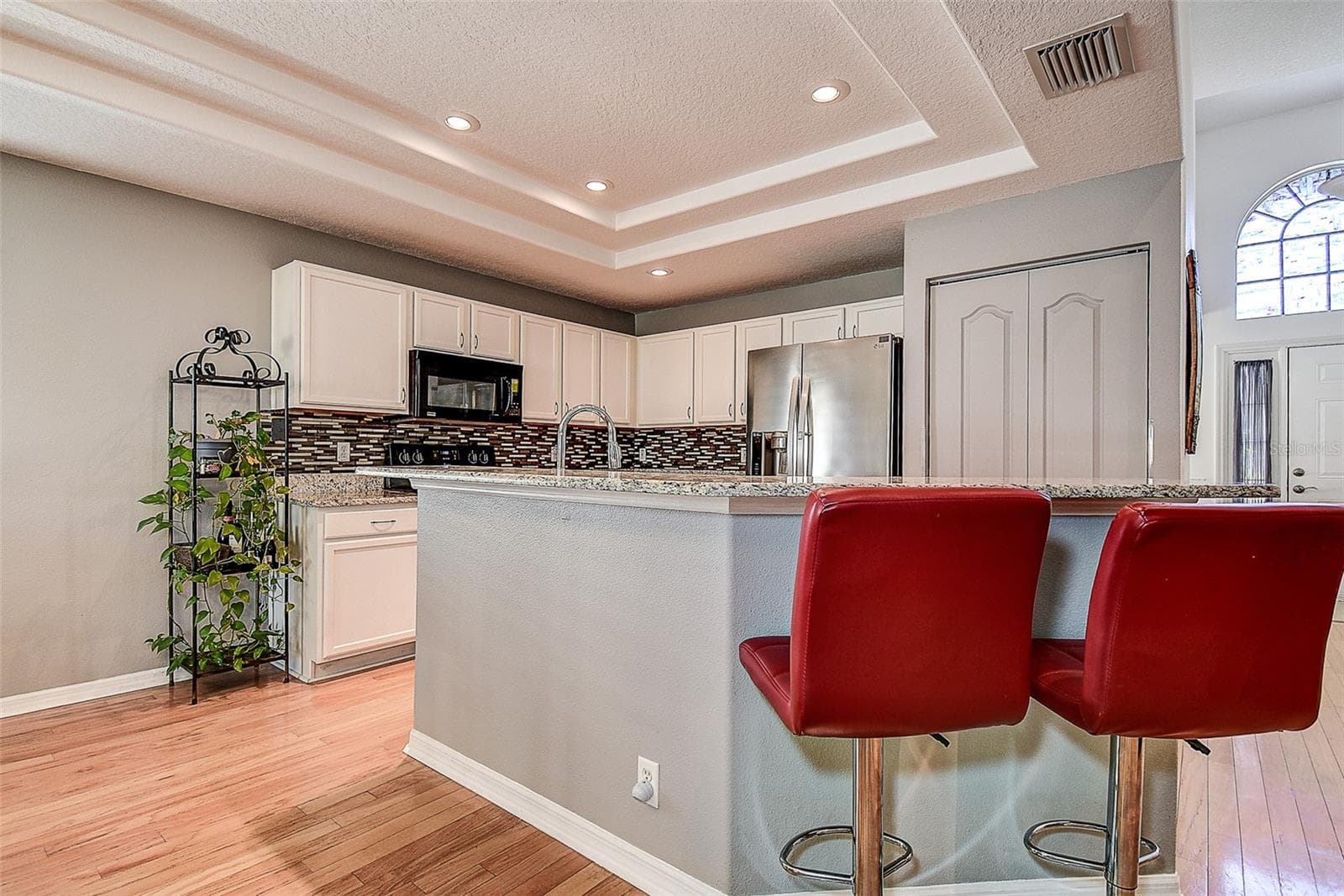 Single Family Residence at 624 N LAKE BLVD, TARPON SPRINGS, photo 7 of 37