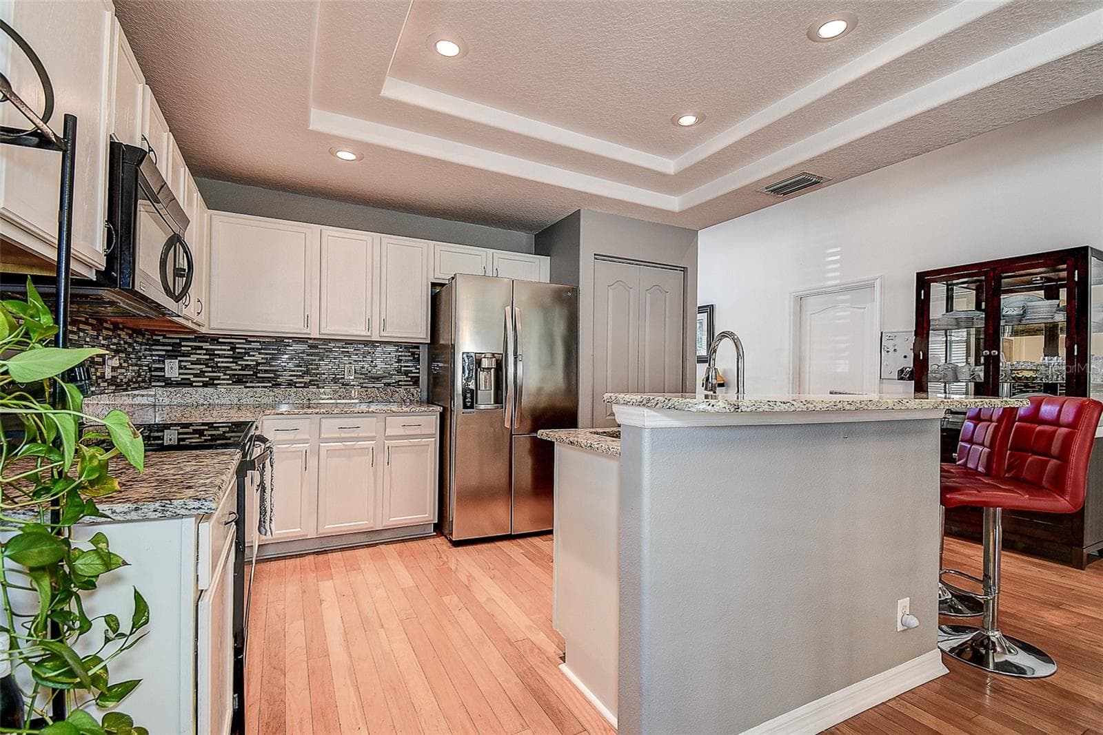 Single Family Residence at 624 N LAKE BLVD, TARPON SPRINGS, photo 8 of 37