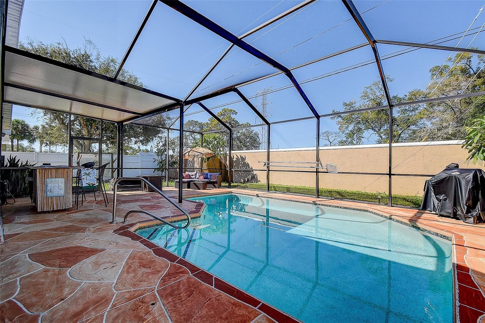 Single Family Residence at 624 N LAKE BLVD, TARPON SPRINGS, photo 32 of 37