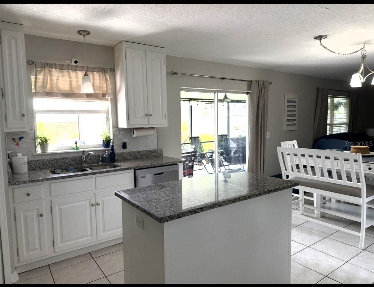 Single Family Residence at 625 RED PEPPER LOOP, CHULUOTA, photo 19 of 82