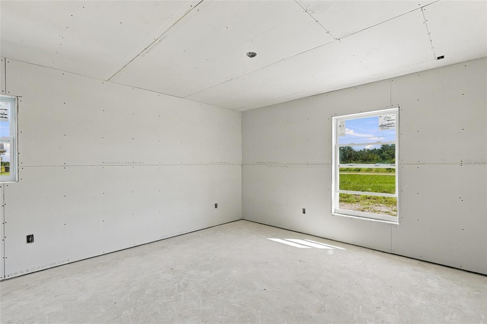 Single Family Residence at 4693 SW PROVAU AVE, ARCADIA, photo 11 of 45