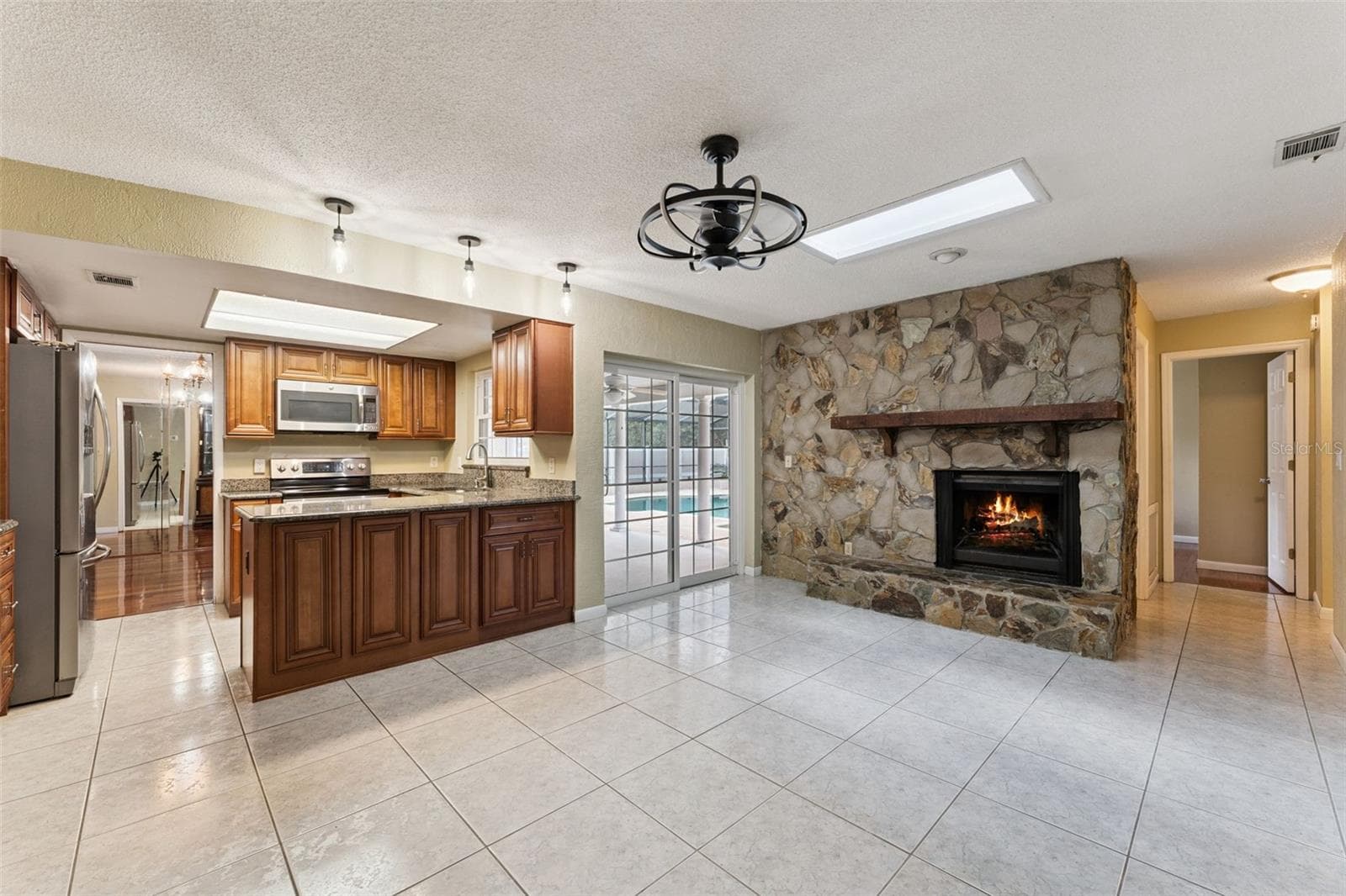 Single Family Residence at 604 ANDREW ST, ALTAMONTE SPRINGS, photo 13 of 59