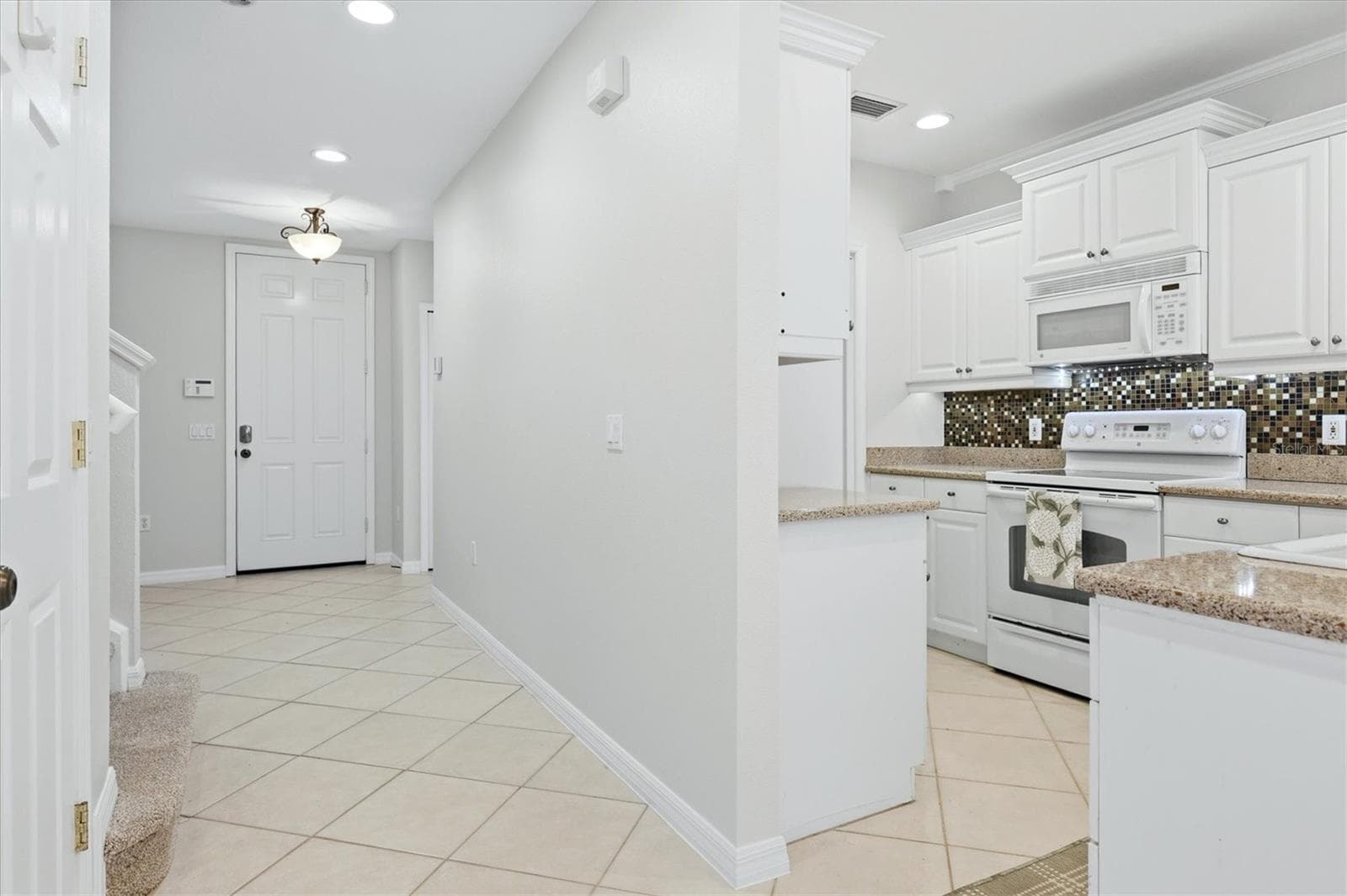 Townhouse at 5619 SIMONTON ST, BRADENTON, photo 16 of 55