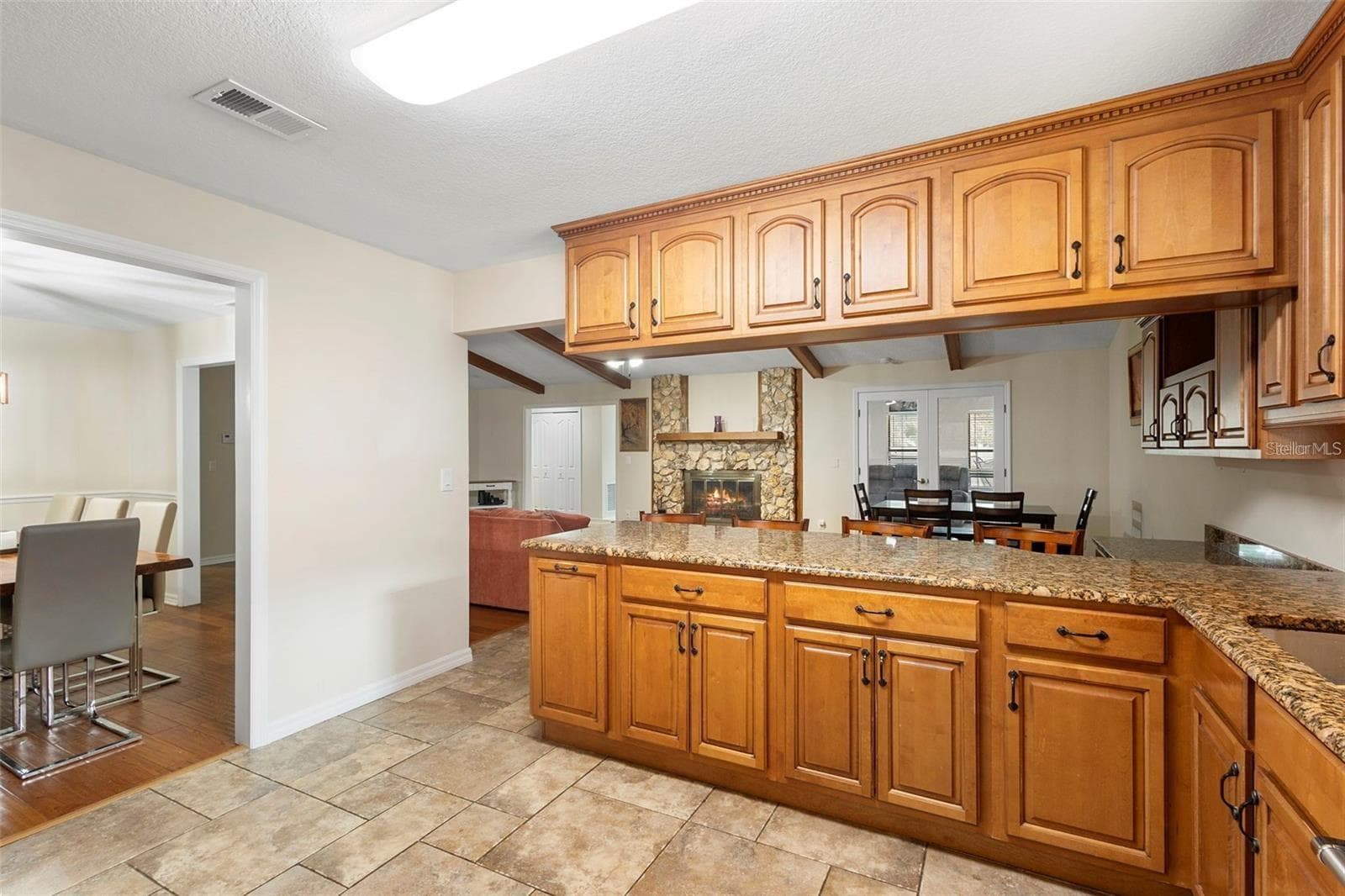 Single Family Residence at 317 OAK FERN CIR, ORMOND BEACH, photo 5 of 38