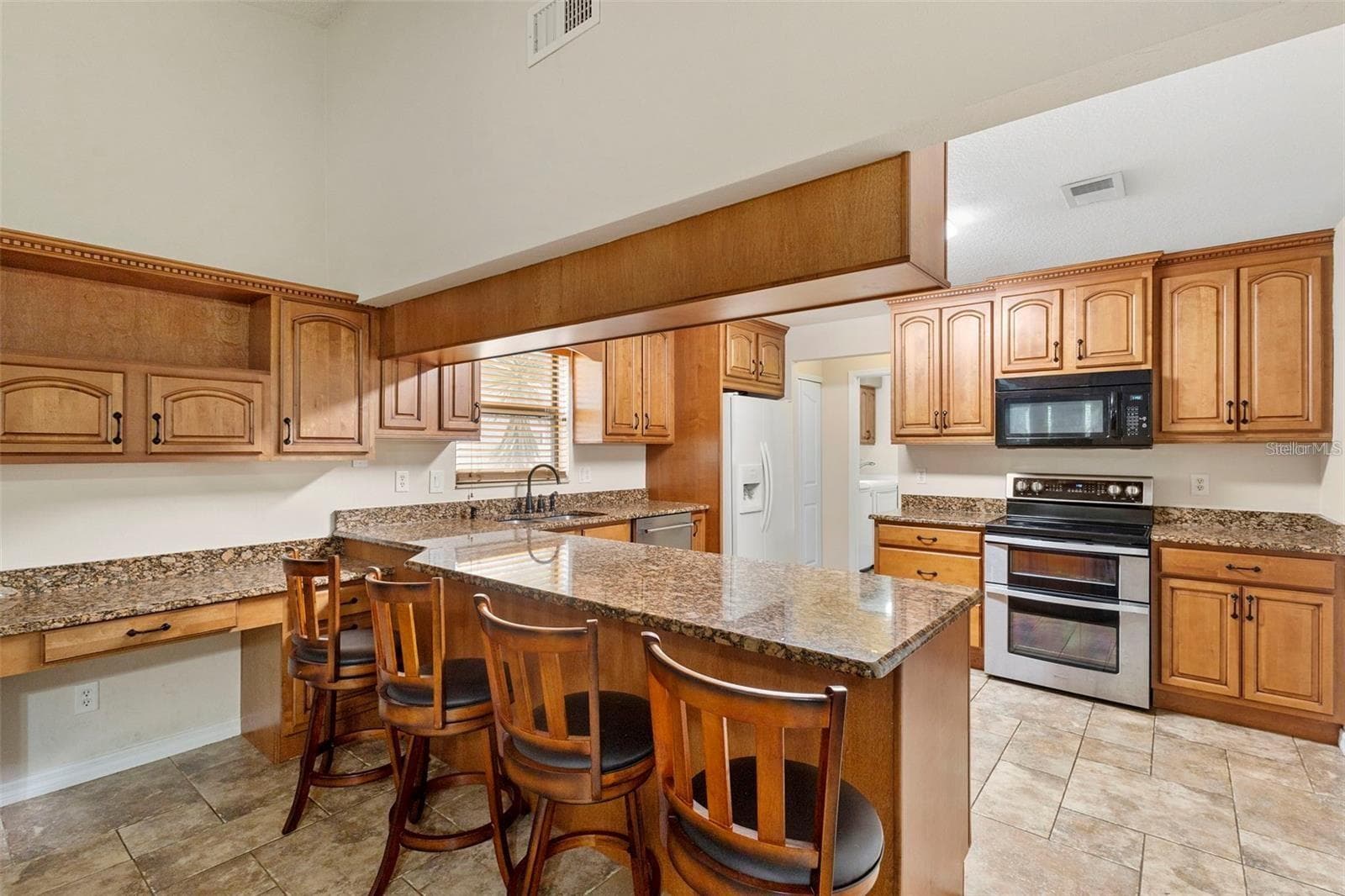 Single Family Residence at 317 OAK FERN CIR, ORMOND BEACH, photo 6 of 38