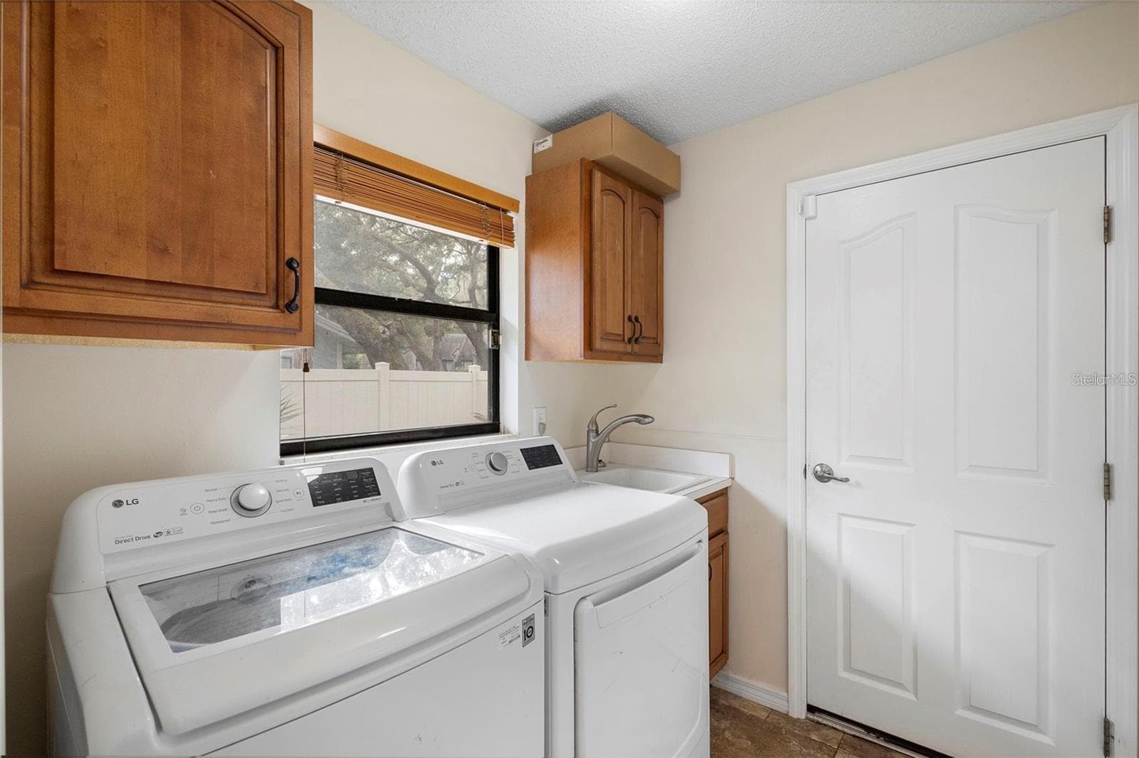 Single Family Residence at 317 OAK FERN CIR, ORMOND BEACH, photo 23 of 38