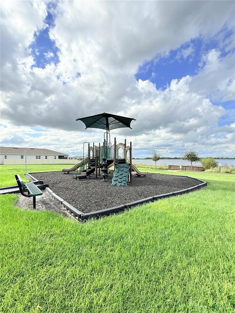 Single Family Residence at 2105 CORSO DR, LAKE ALFRED, photo 36 of 37