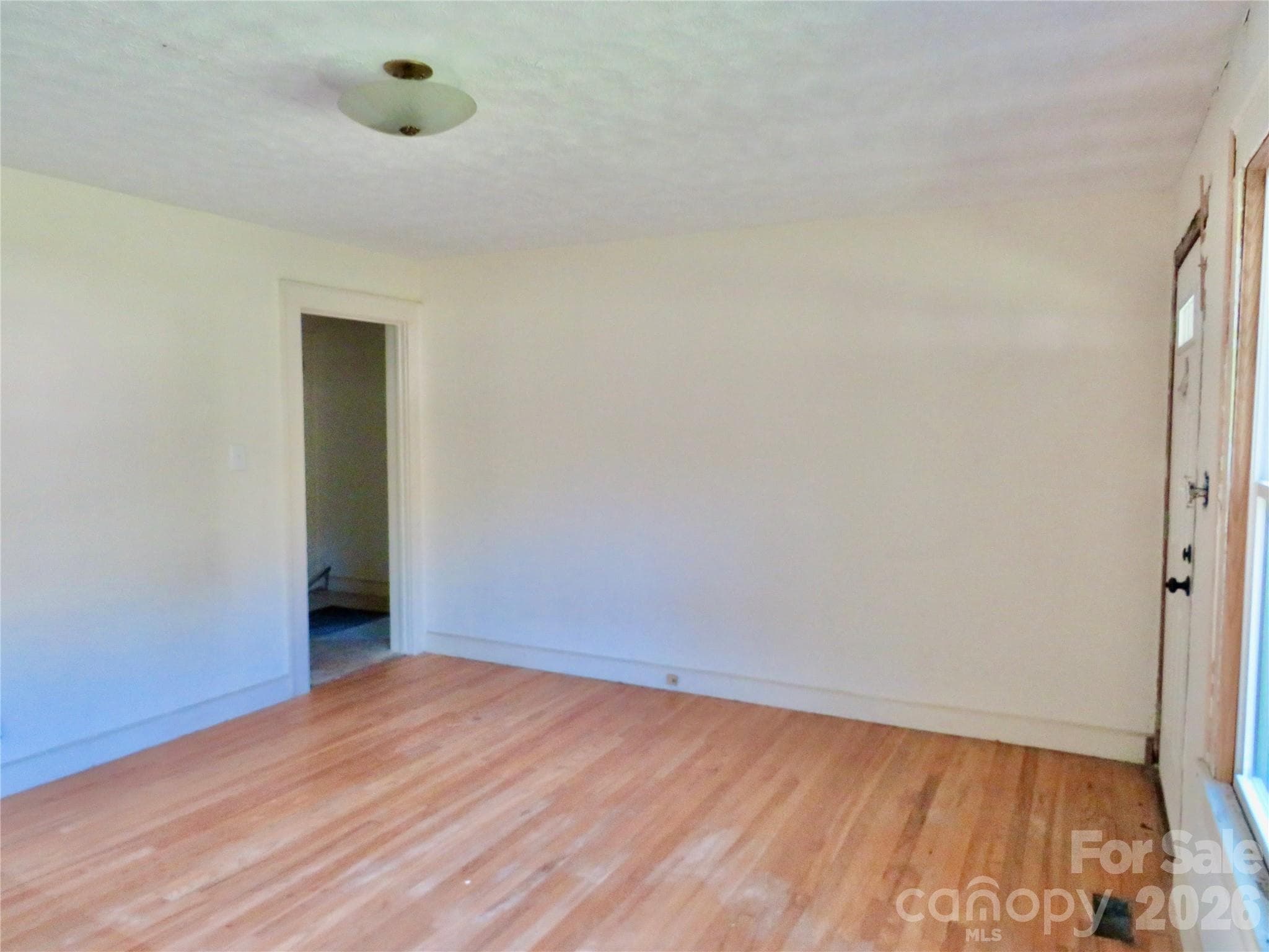 Living Room - 803 W Elm Street, Shelby