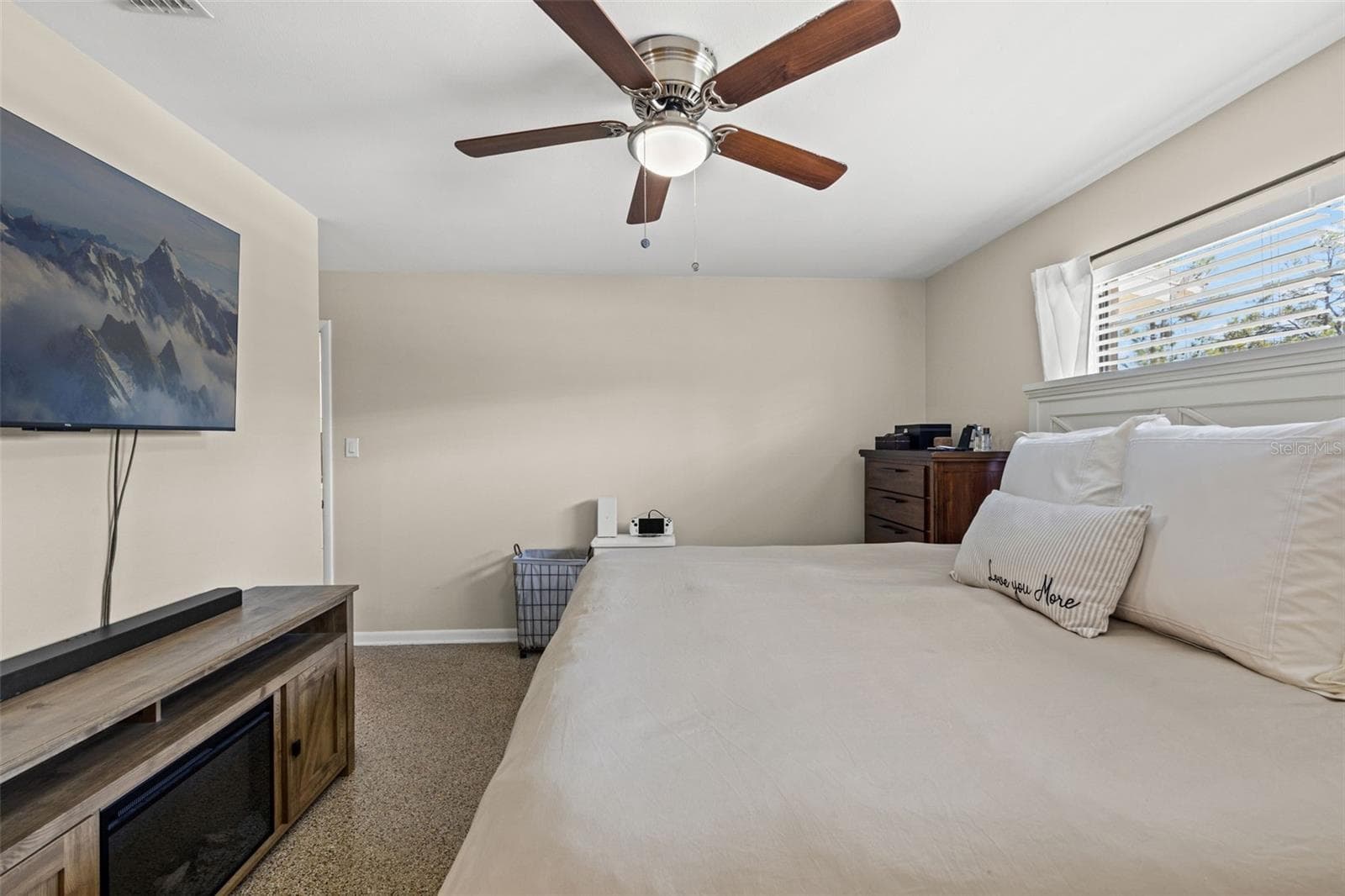 Single Family Residence at 4601 W HAWTHORNE RD, TAMPA, photo 16 of 31