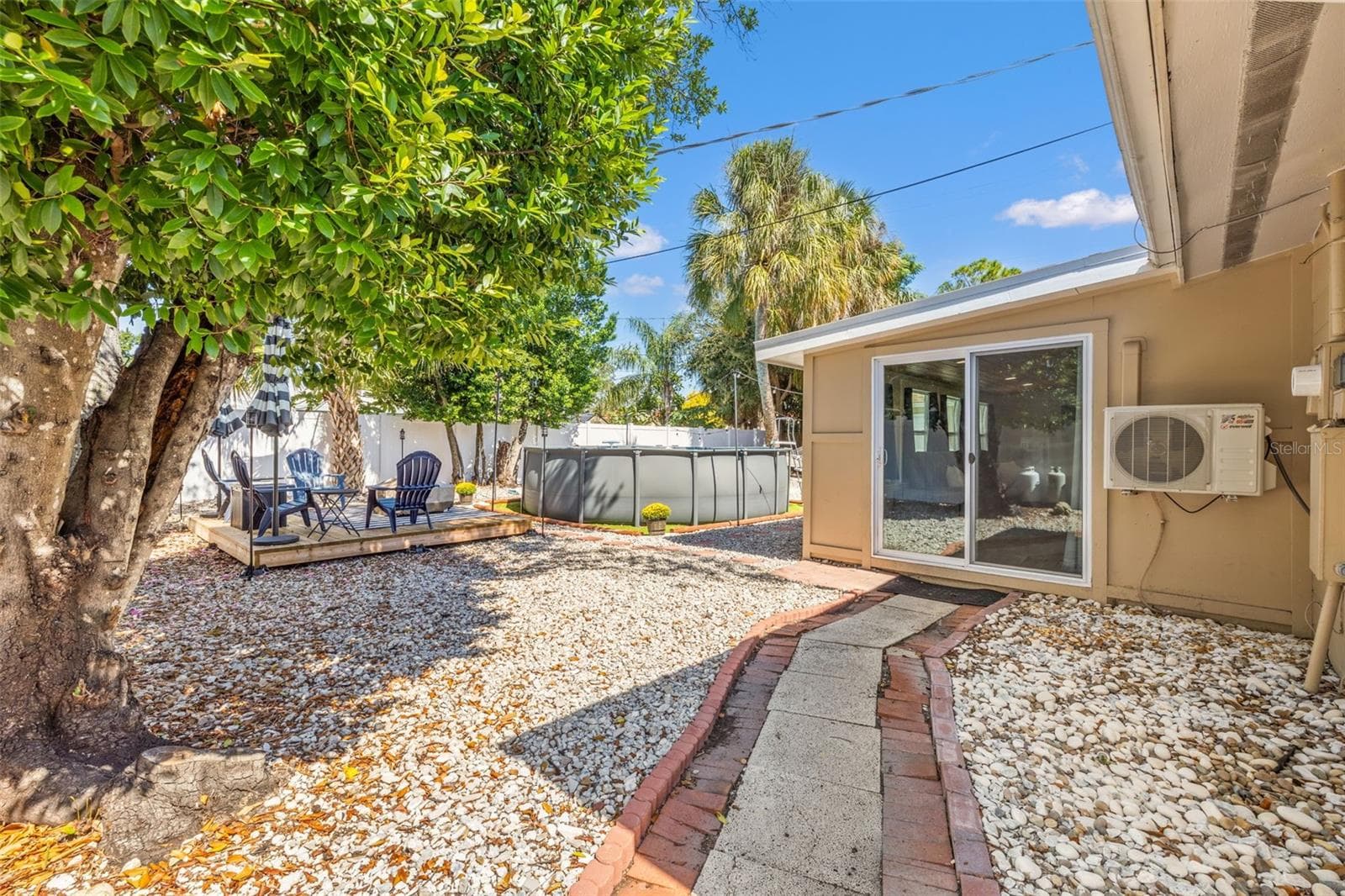 Single Family Residence at 4601 W HAWTHORNE RD, TAMPA, photo 26 of 31