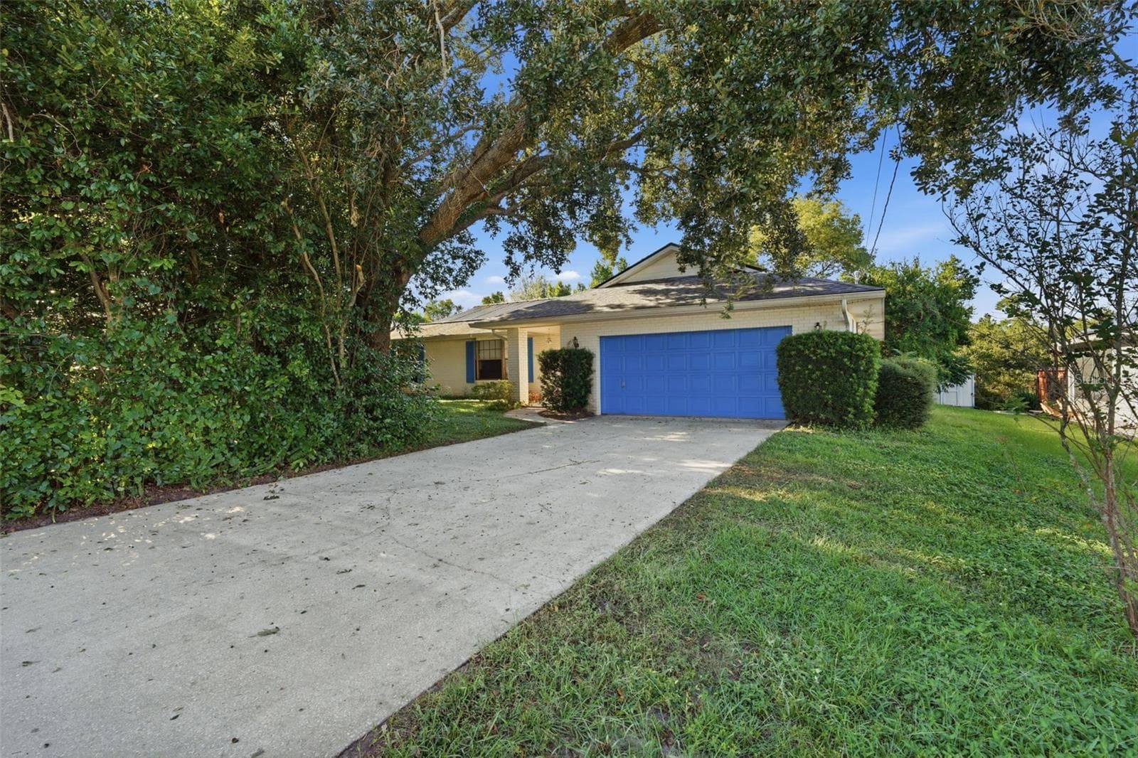 Single Family Residence at 1626 W AKRON DR, DELTONA, photo 4 of 46