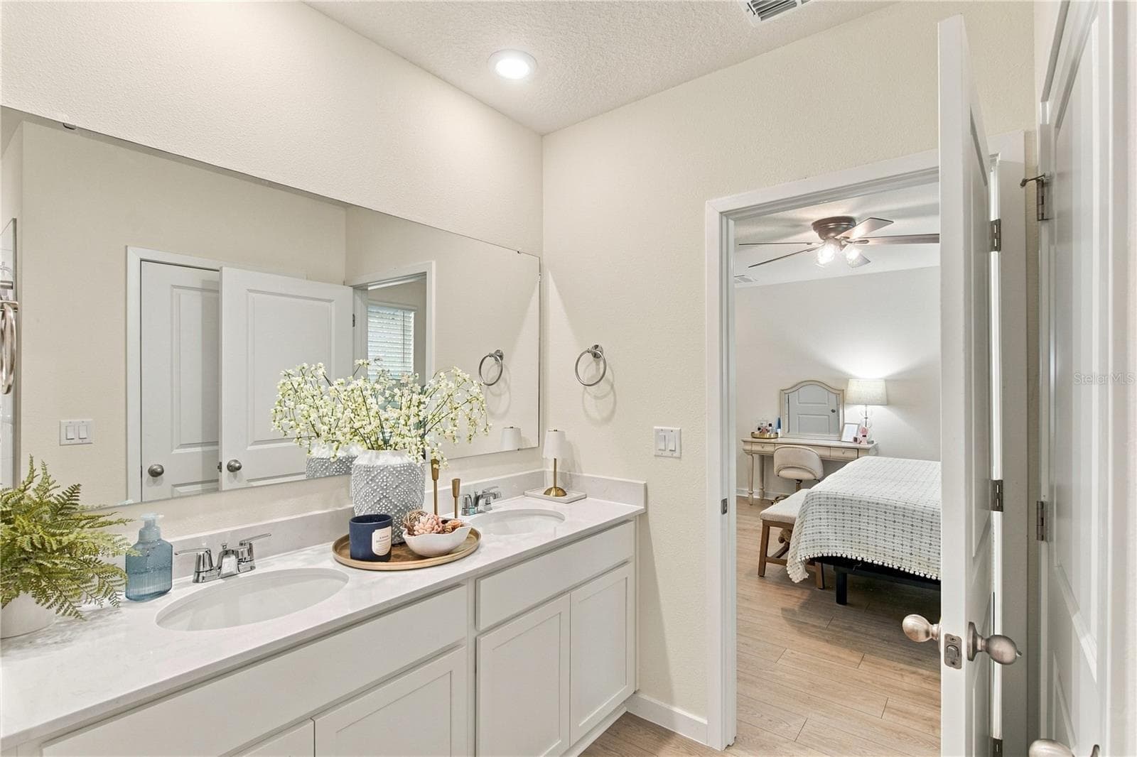 Primary Bathroom - 1132 GULL DR, APOPKA
