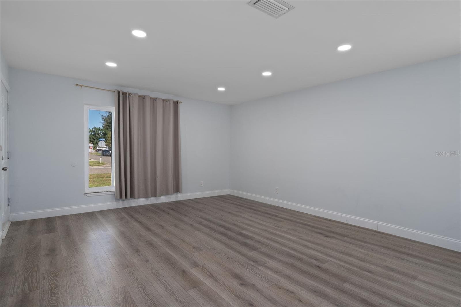 Single Family Residence at 6322 67TH AVE N, PINELLAS PARK, photo 9 of 47