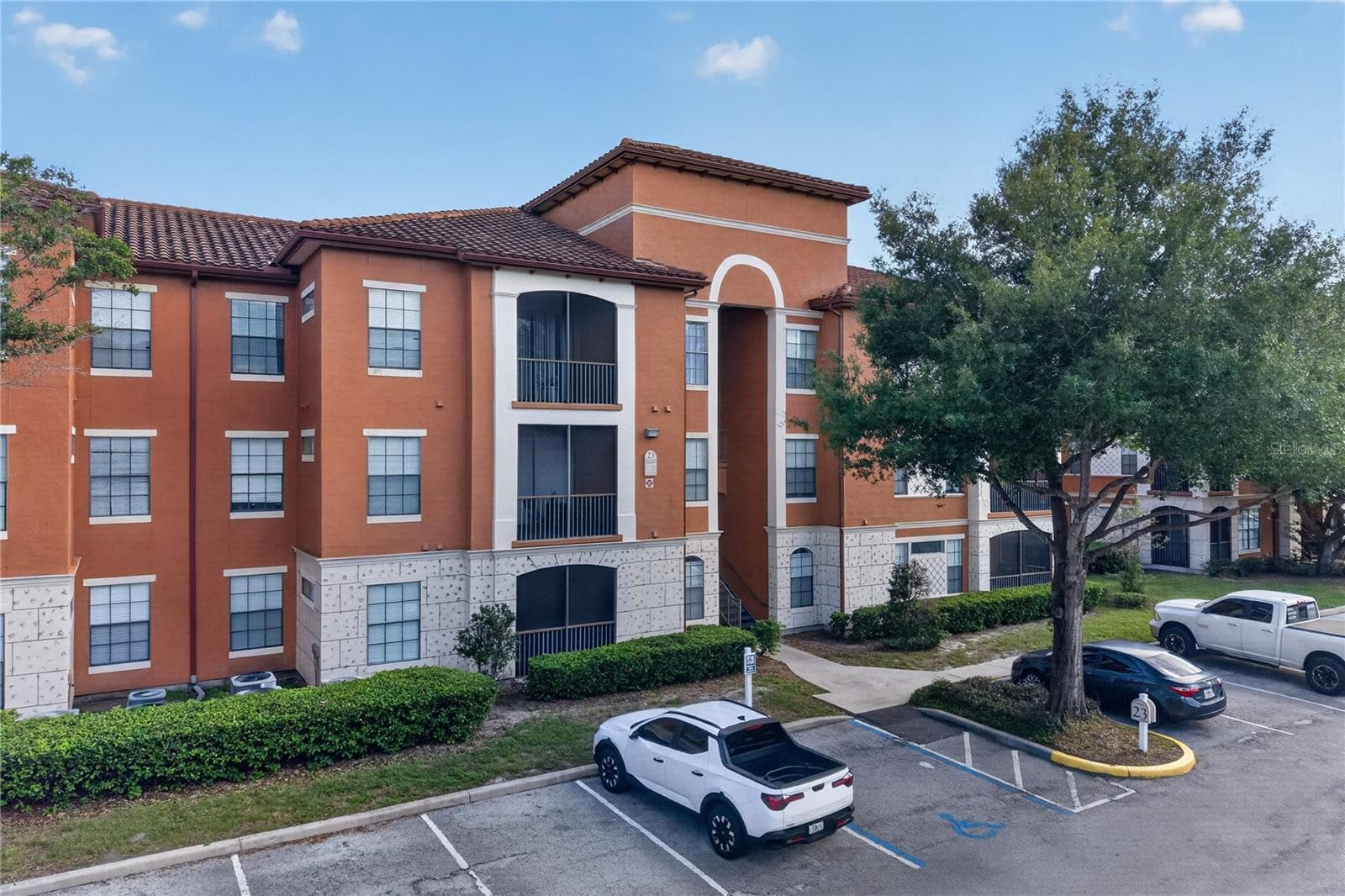 6149 METROWEST BLVD #308