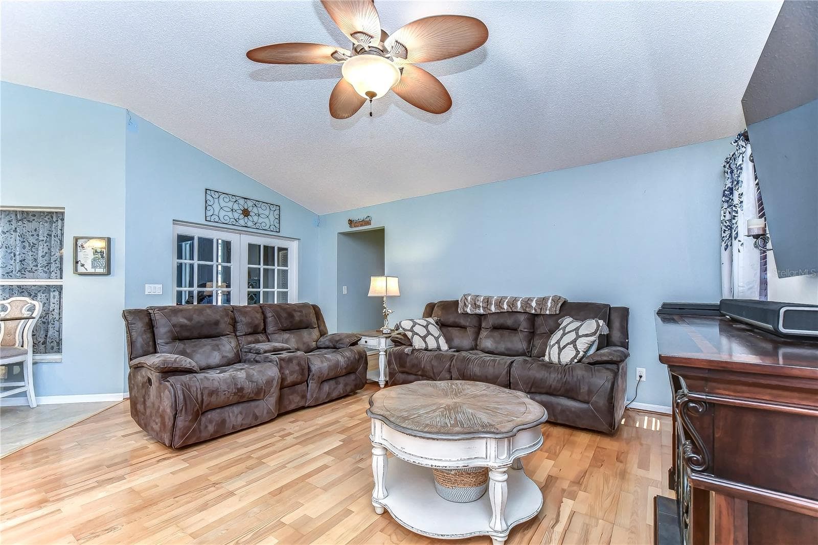 Single Family Residence at 9502 SUNNYOAK DR, RIVERVIEW, photo 17 of 57